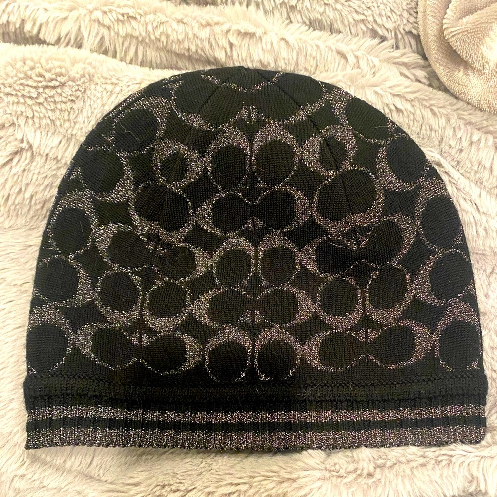 Authentic women’s coach beanie